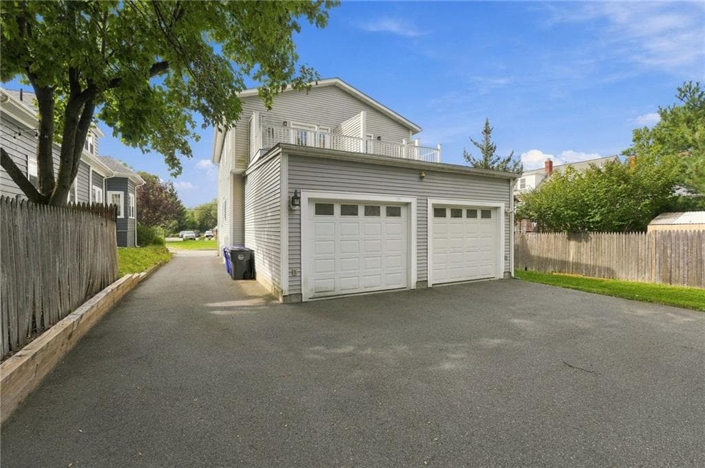 Condominium at 56 Locust Street, Providence, photo 24 of 35