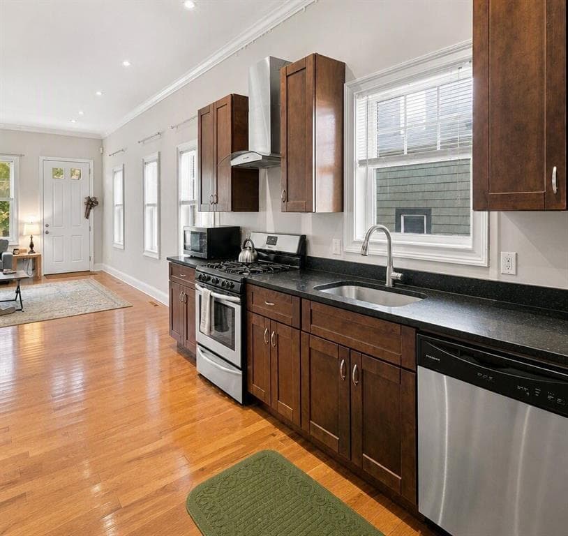 Condominium at 56 Locust Street, Providence, photo 10 of 35