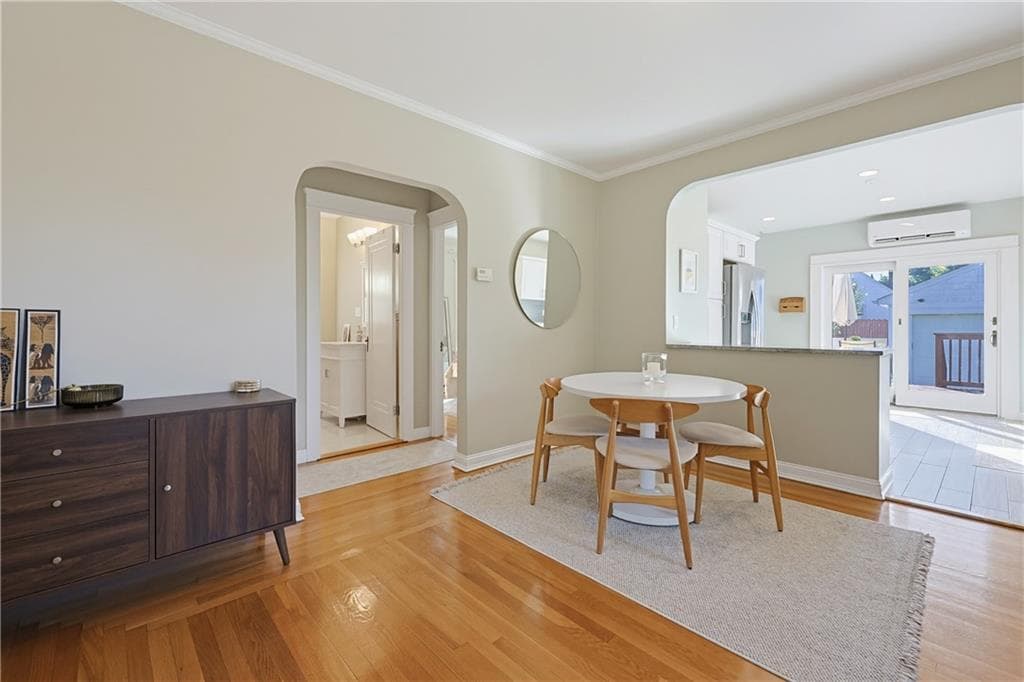 Single Family Residence at 40 Zella Street, Providence, photo 10 of 48