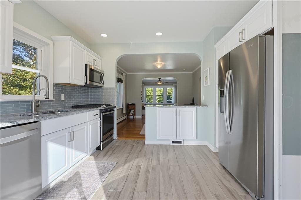 Single Family Residence at 40 Zella Street, Providence, photo 18 of 48