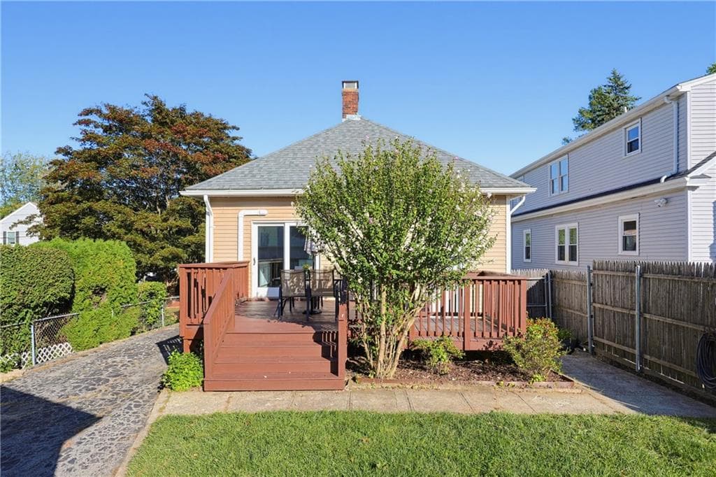 Single Family Residence at 40 Zella Street, Providence, photo 44 of 48