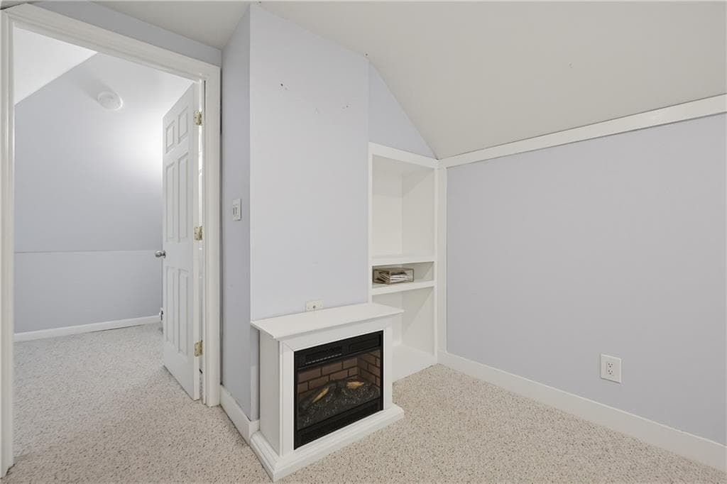 Single Family Residence at 40 Zella Street, Providence, photo 31 of 48