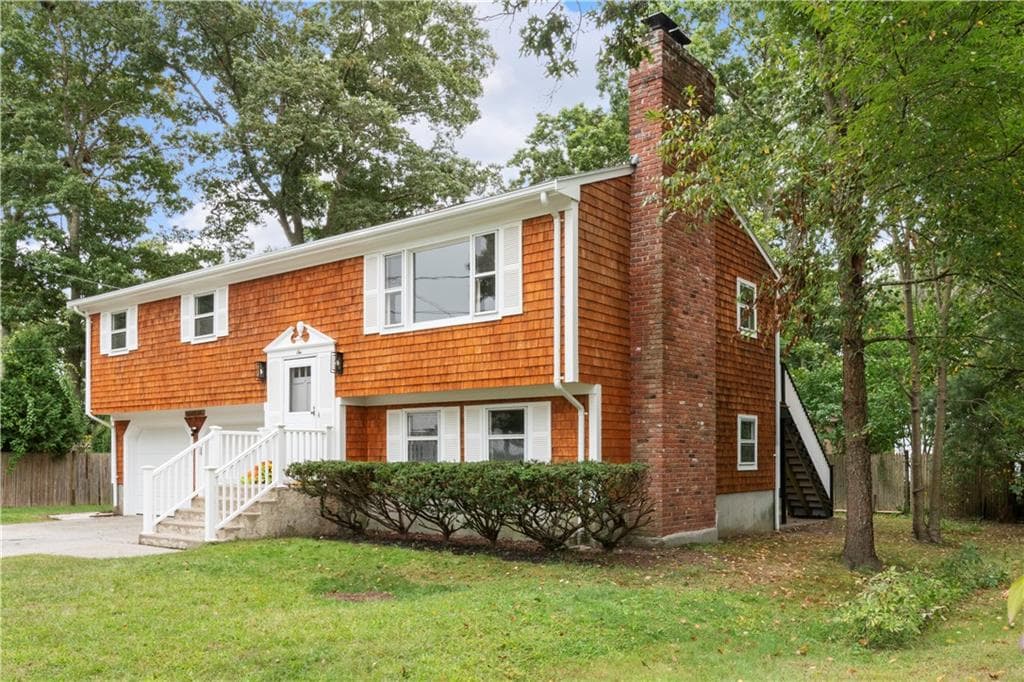 Single Family Residence at 6 Acre Avenue, Barrington, photo 43 of 46
