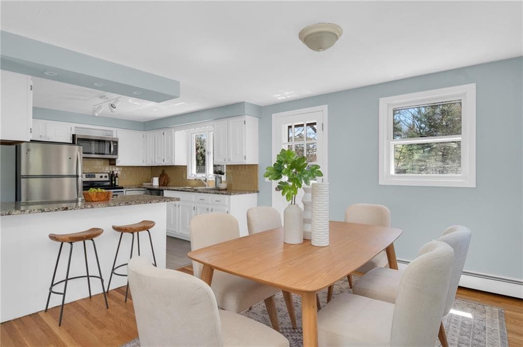 Single Family Residence at 6 Acre Avenue, Barrington, photo 12 of 46