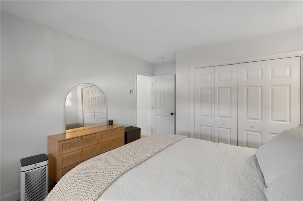 Single Family Residence at 14 Salem Drive, North Providence, photo 12 of 23
