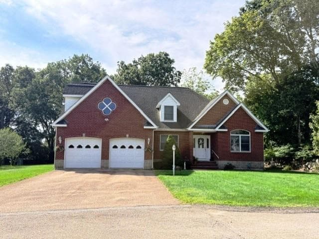 22 South Drive
