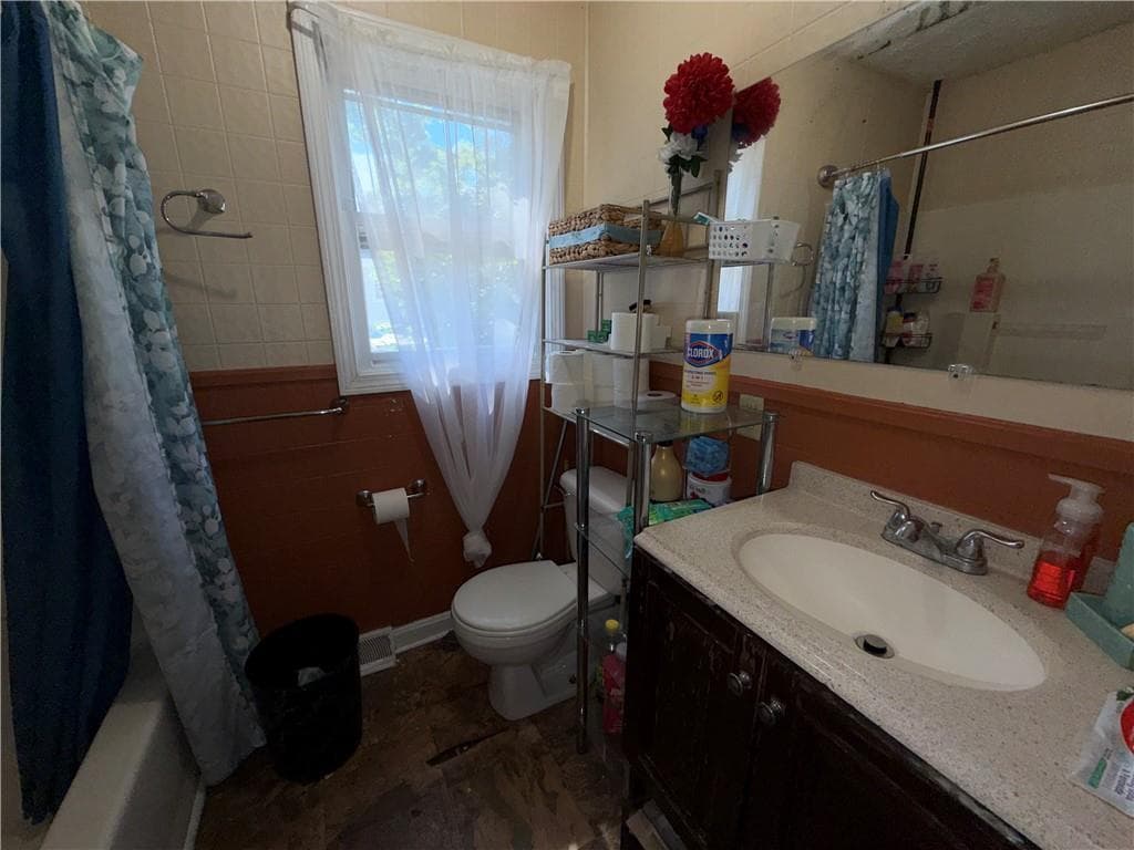 Single Family Residence at 98 Mission Place, Providence, photo 22 of 23