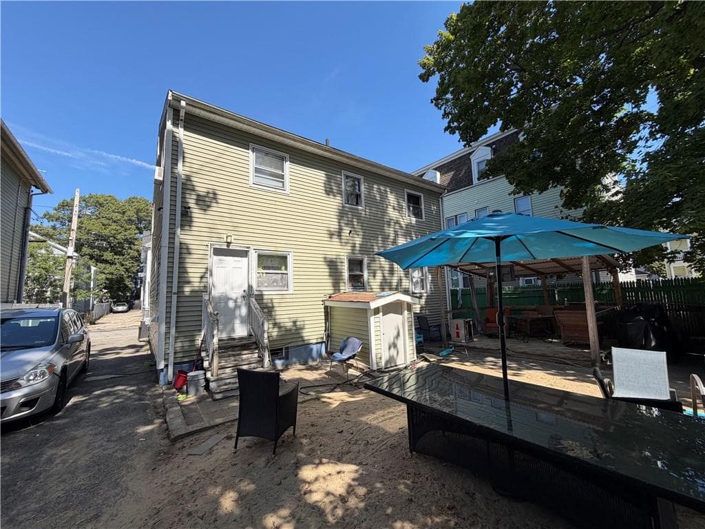 Single Family Residence at 98 Mission Place, Providence, photo 4 of 23