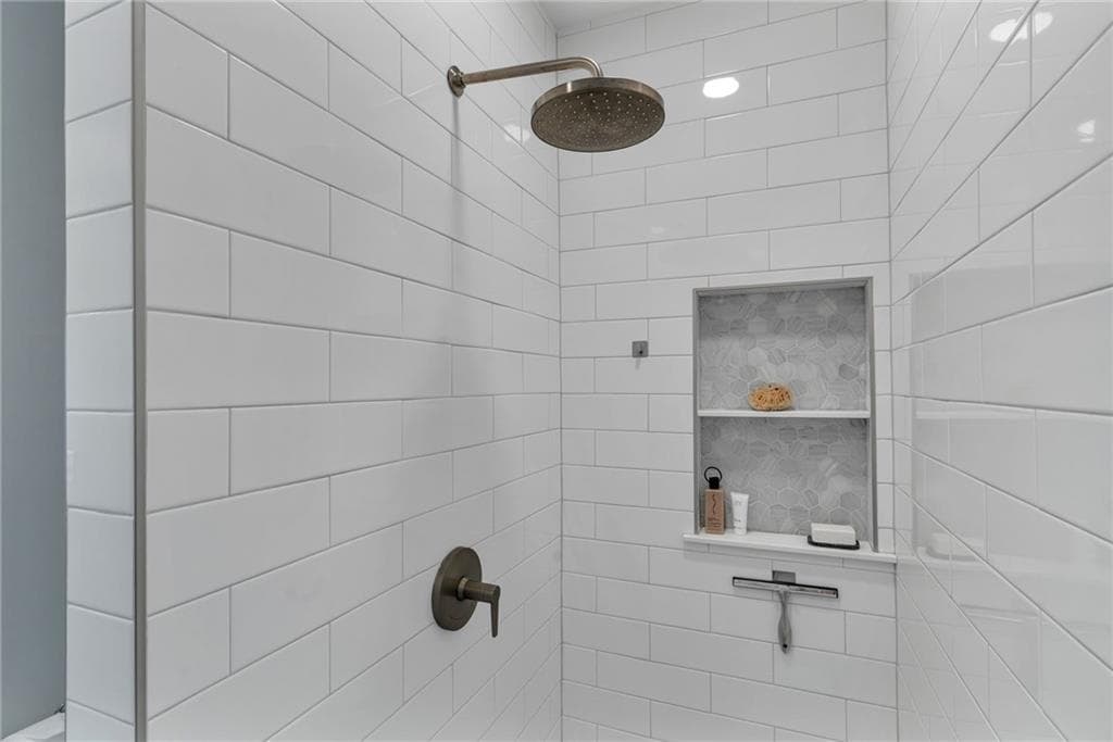 Condominium at 1 Coggeshall Avenue, Bristol, photo 26 of 50