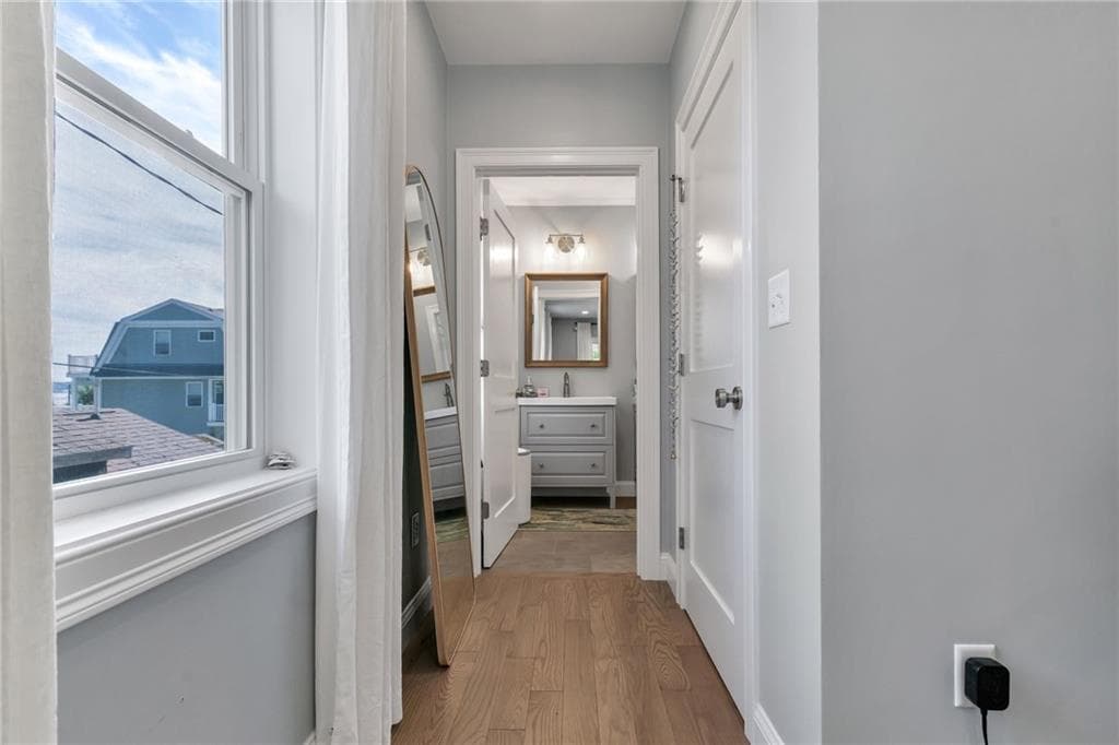 Condominium at 1 Coggeshall Avenue, Bristol, photo 20 of 50
