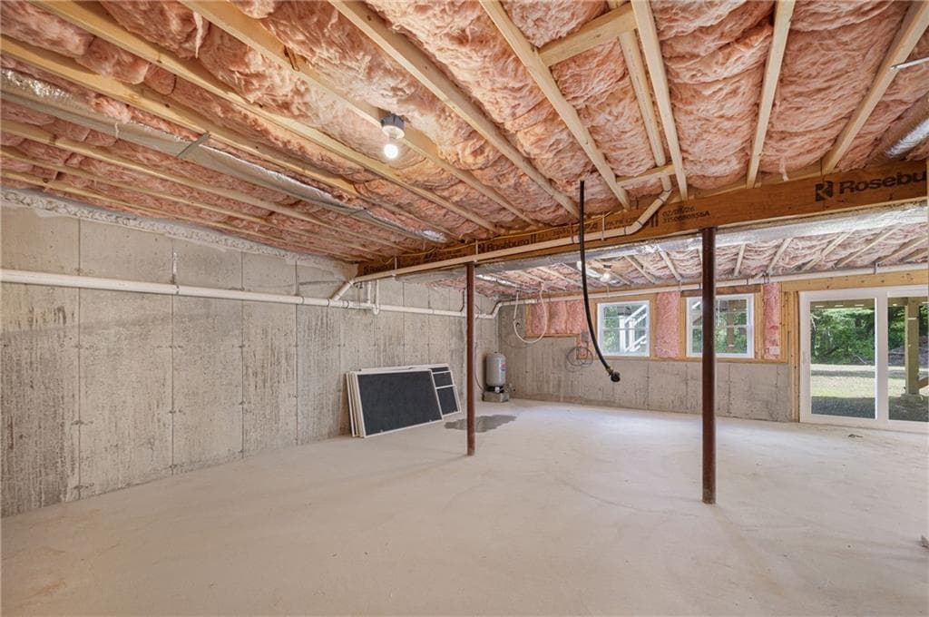 Single Family Residence at 80 Rice City Road, Coventry, photo 25 of 31