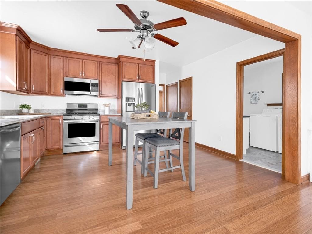 Single Family Residence at 17 Catalpa Avenue, East Providence, photo 9 of 34