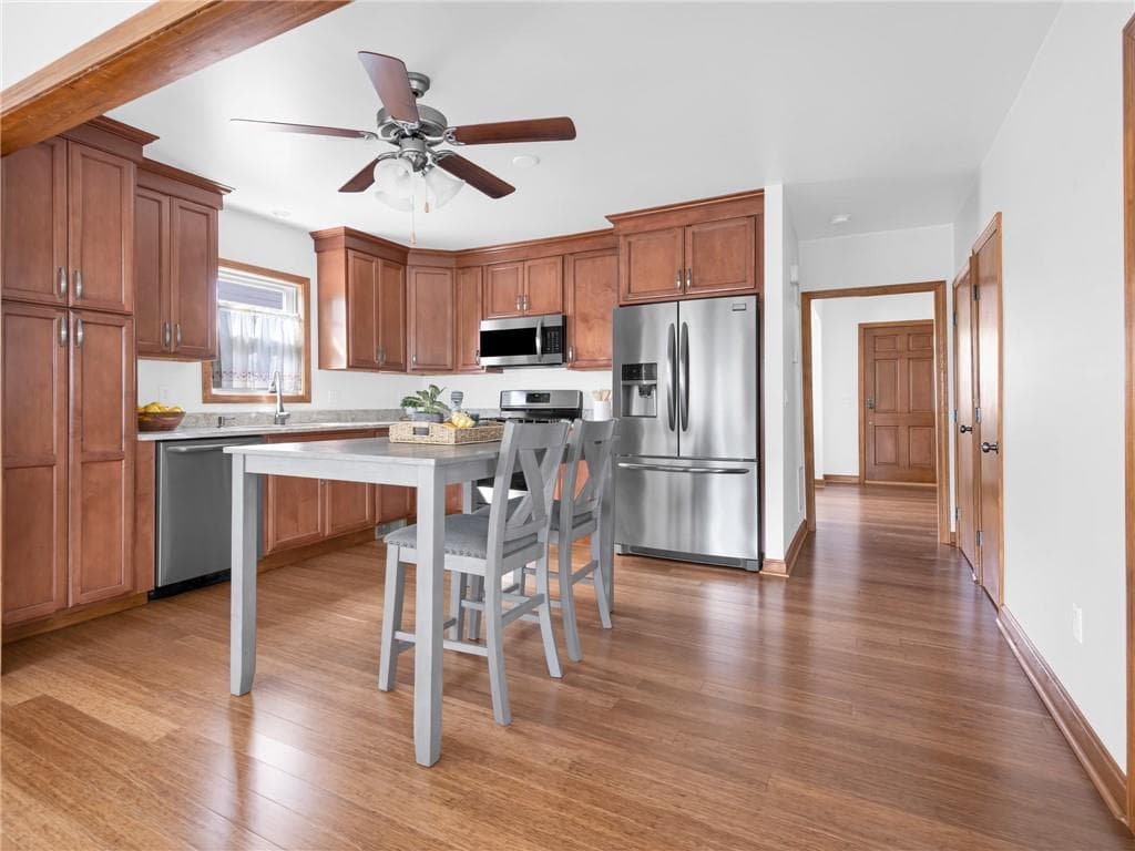 Single Family Residence at 17 Catalpa Avenue, East Providence, photo 11 of 34