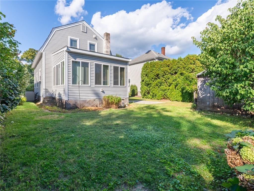 Single Family Residence at 17 Catalpa Avenue, East Providence, photo 29 of 34