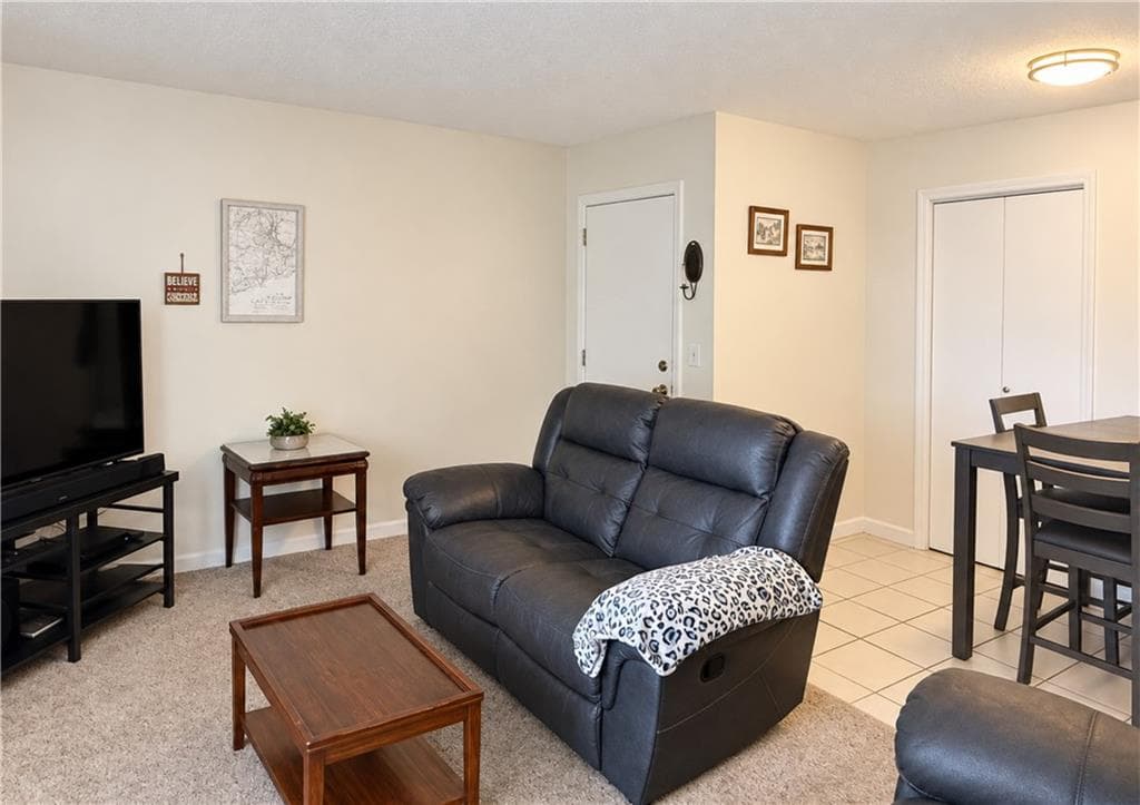 5 Apple Valley Parkway UNIT 8