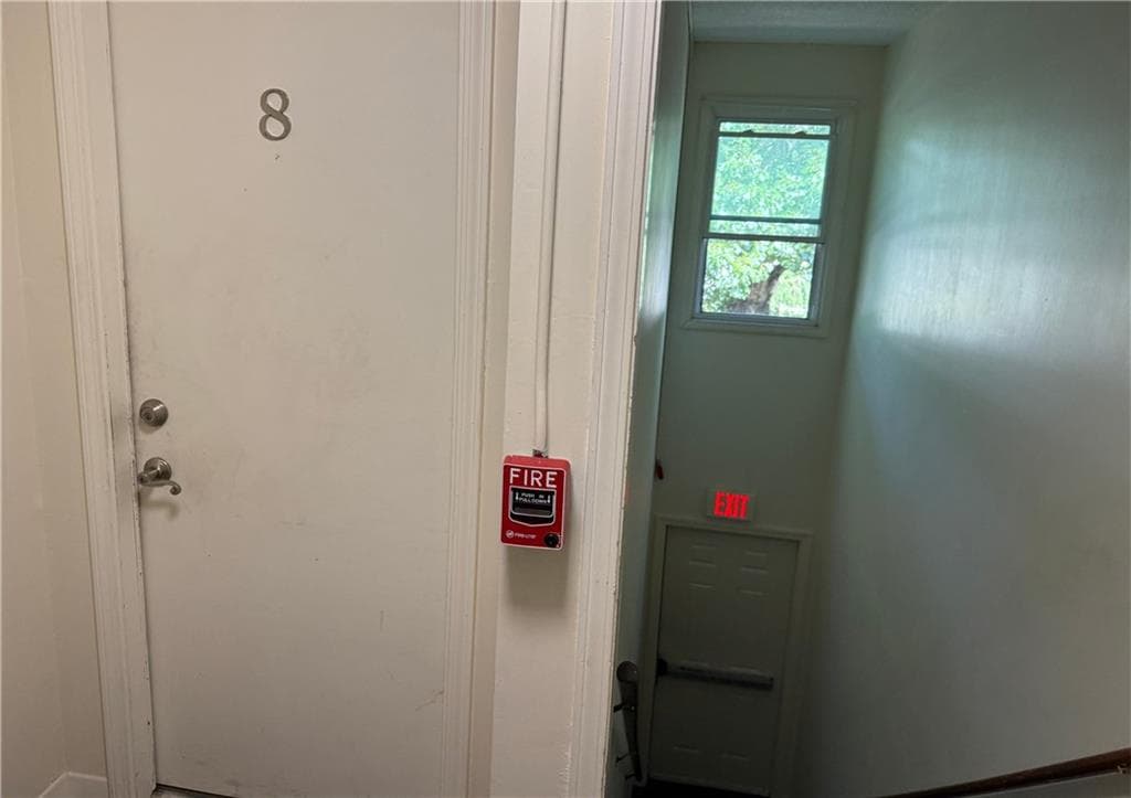Condominium at 5 Apple Valley Parkway UNIT 8, Smithfield, photo 10 of 11