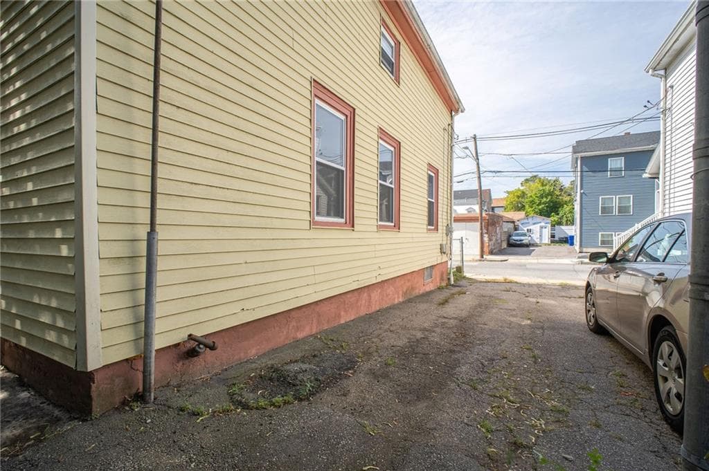 Single Family Residence at 36 Hamilton Street, Providence, photo 29 of 31