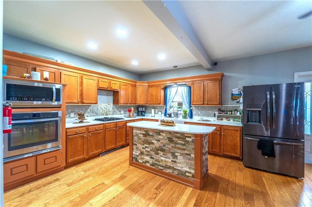 Single Family Residence at 127 Boutwell Street, Pawtucket, photo 2 of 28