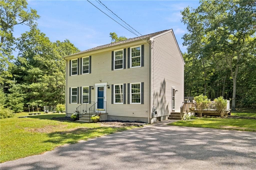 Single Family Residence at 253 Old Coach Road, Charlestown, photo 2 of 27