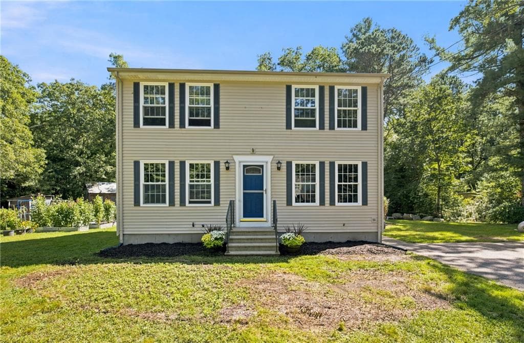 Single Family Residence at 253 Old Coach Road, Charlestown, photo 3 of 27