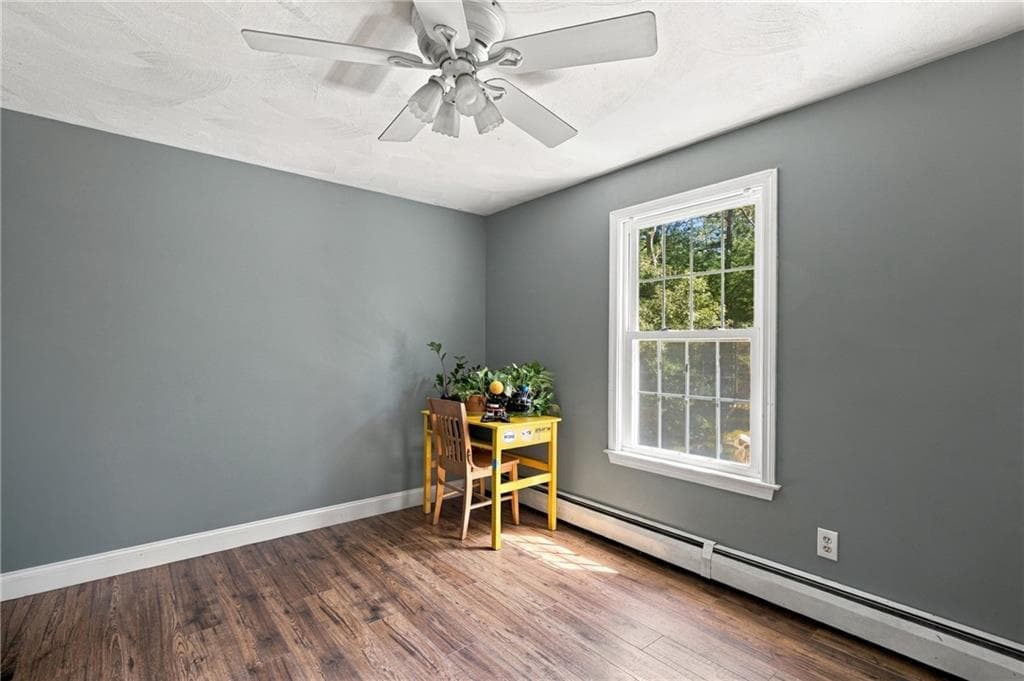 Single Family Residence at 253 Old Coach Road, Charlestown, photo 14 of 27