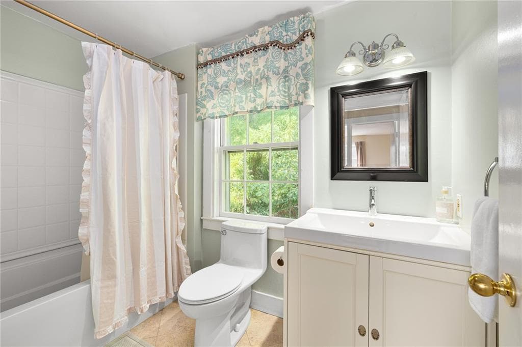 Condominium at 364 Bellevue Avenue UNIT D103E, Newport, photo 20 of 32