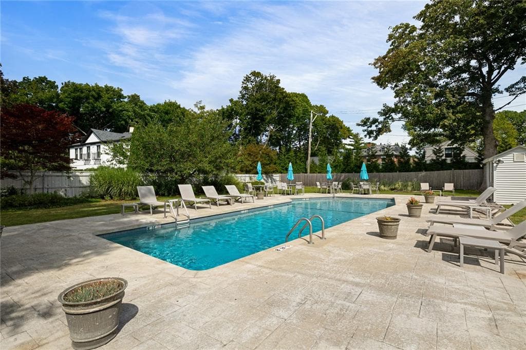 Condominium at 364 Bellevue Avenue UNIT D103E, Newport, photo 24 of 32
