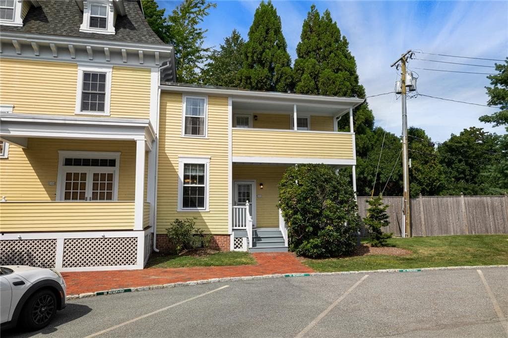 Condominium at 364 Bellevue Avenue UNIT D103E, Newport, photo 30 of 32