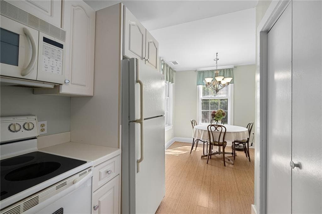Condominium at 364 Bellevue Avenue UNIT D103E, Newport, photo 8 of 32