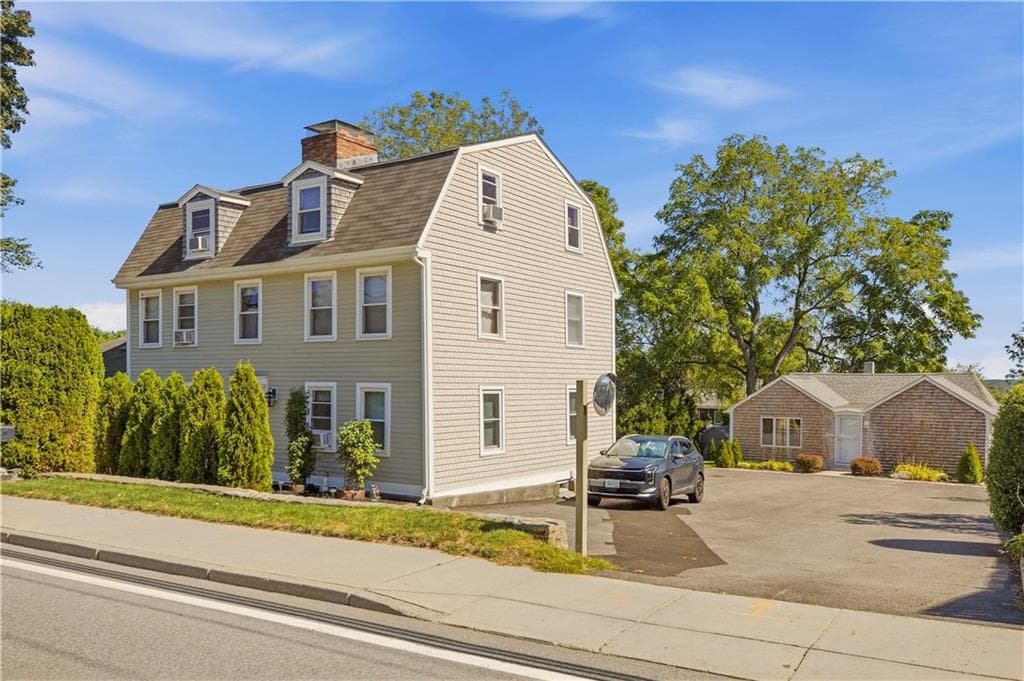 2801 2803 East Main Road
