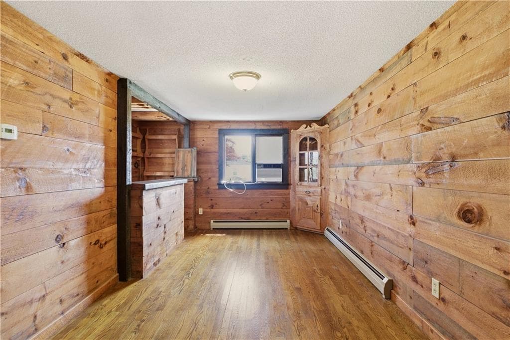 Multi Family at 2801 2803 East Main Road, Portsmouth, photo 30 of 46