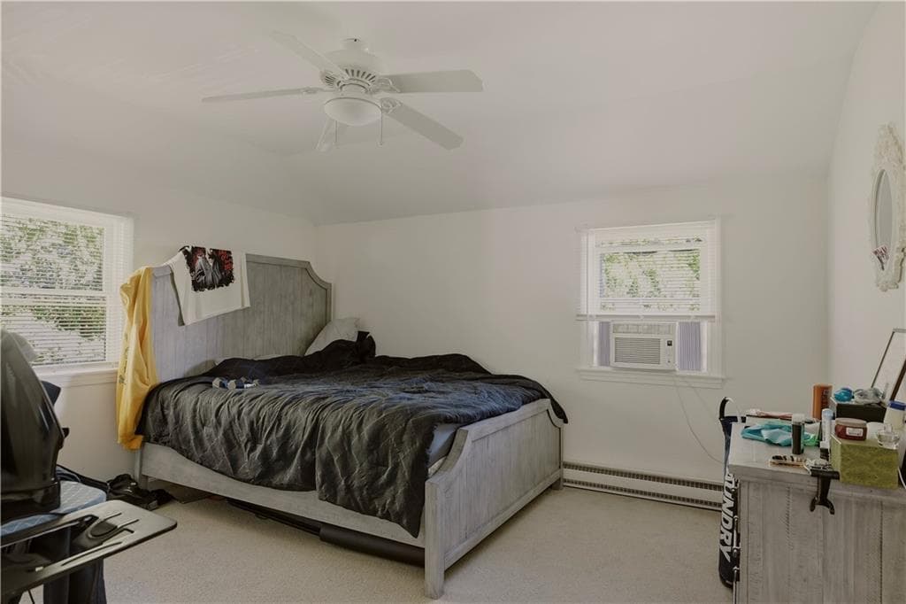 Multi Family at 2801 2803 East Main Road, Portsmouth, photo 19 of 46