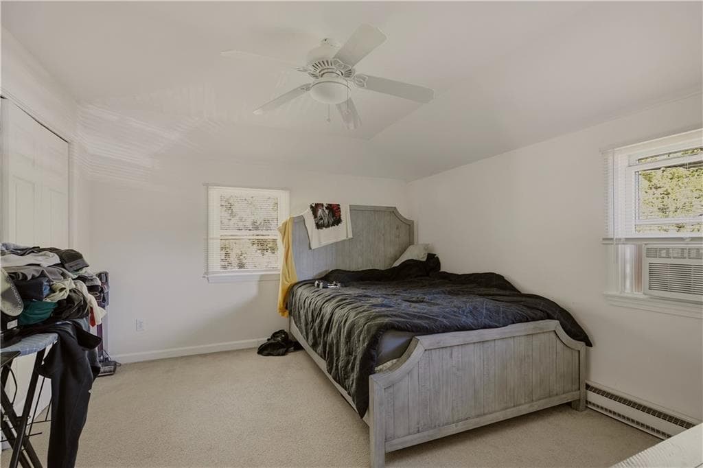 Multi Family at 2801 2803 East Main Road, Portsmouth, photo 21 of 46