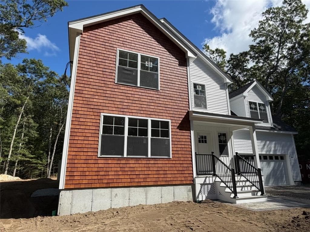 Single Family Residence at 53 Elmgrove Avenue, Smithfield, photo 2 of 31