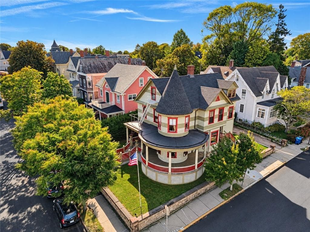 Multi Family at 350 Broadway, Newport, photo 3 of 49
