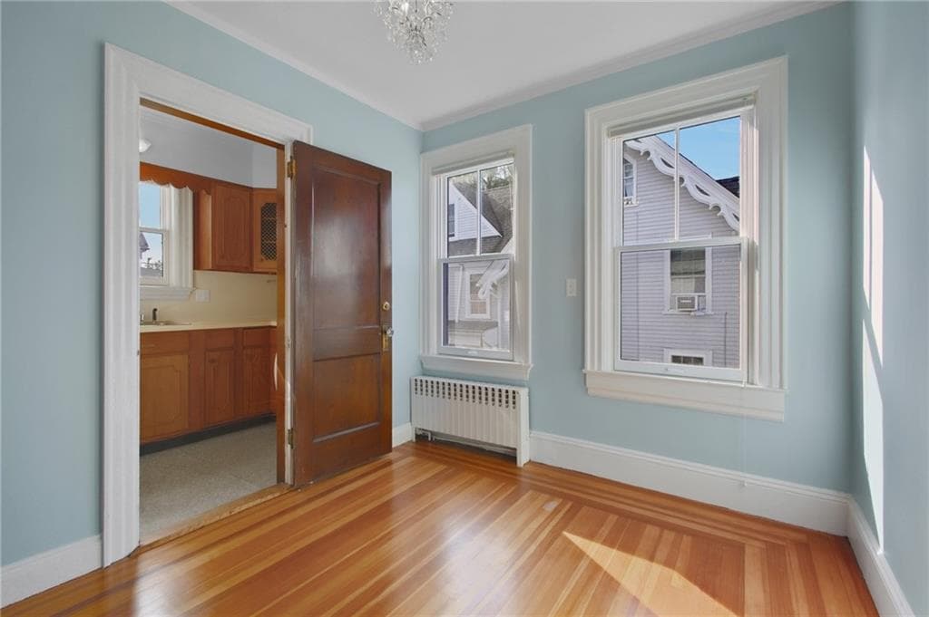 Single Family Residence at 350 Broadway, Newport, photo 36 of 50