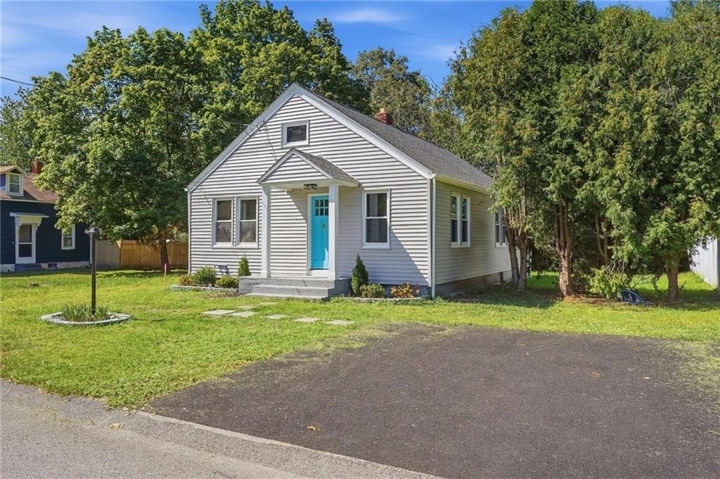 Single Family Residence at 41 Custer Street, Warwick, photo 2 of 24