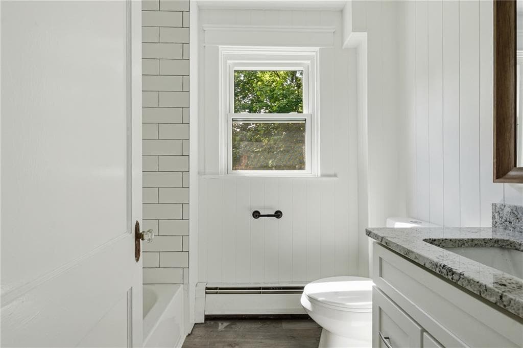 Single Family Residence at 41 Custer Street, Warwick, photo 17 of 24