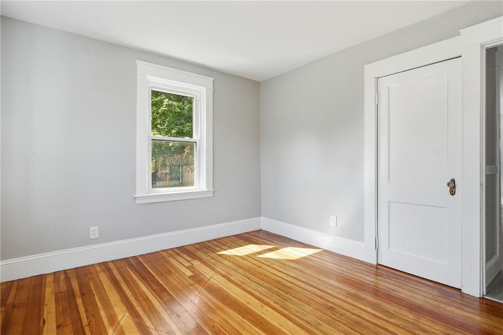 Single Family Residence at 41 Custer Street, Warwick, photo 14 of 24