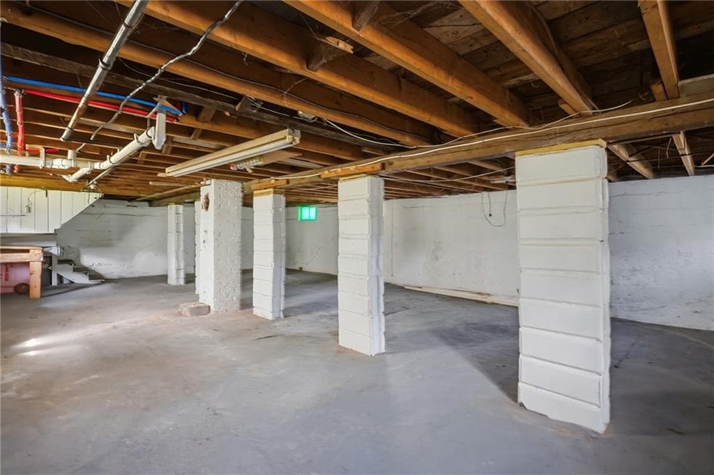Single Family Residence at 41 Custer Street, Warwick, photo 18 of 24