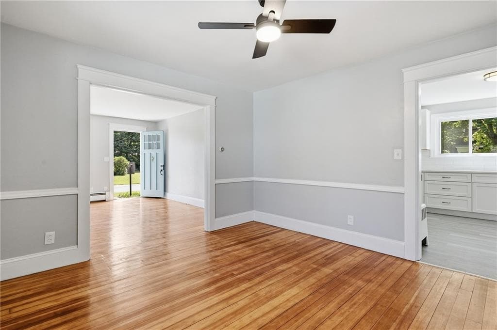 Single Family Residence at 41 Custer Street, Warwick, photo 11 of 24