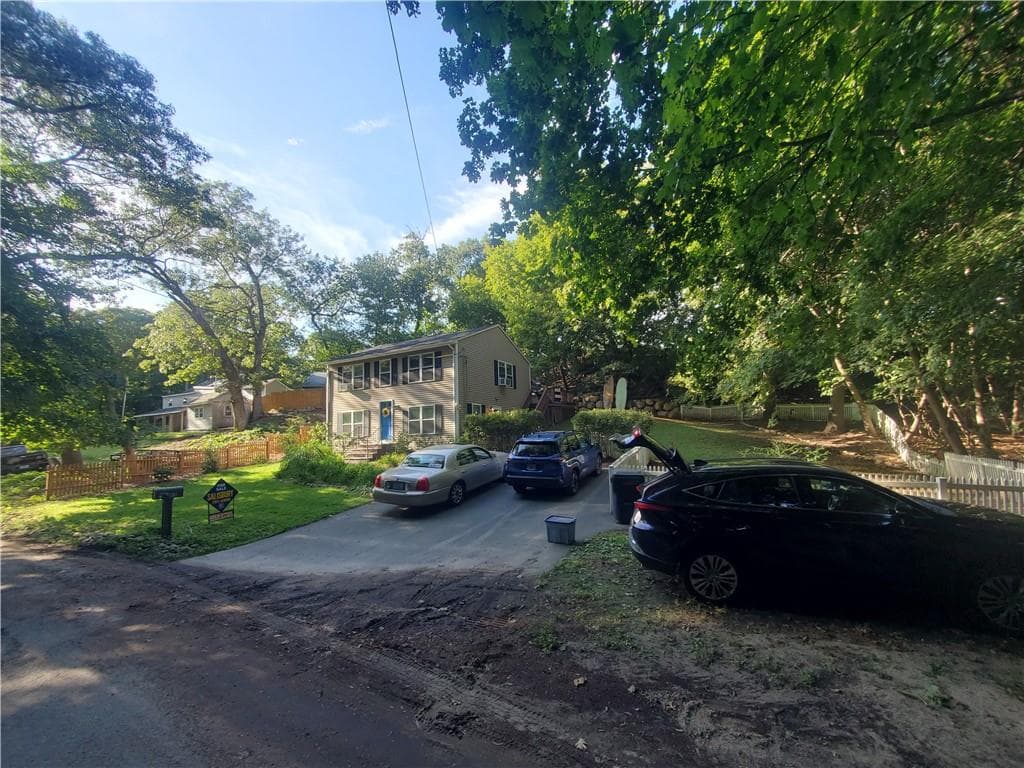 Single Family Residence at 85 Shattock Avenue, Warwick, photo 2 of 32