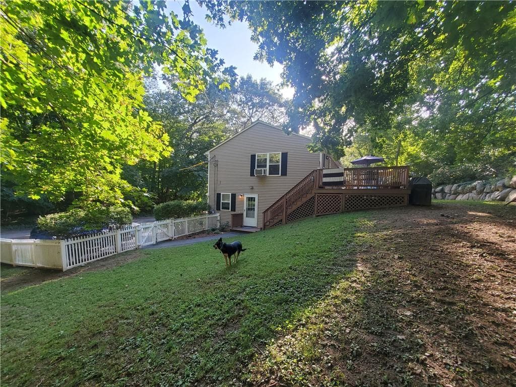 Single Family Residence at 85 Shattock Avenue, Warwick, photo 5 of 32