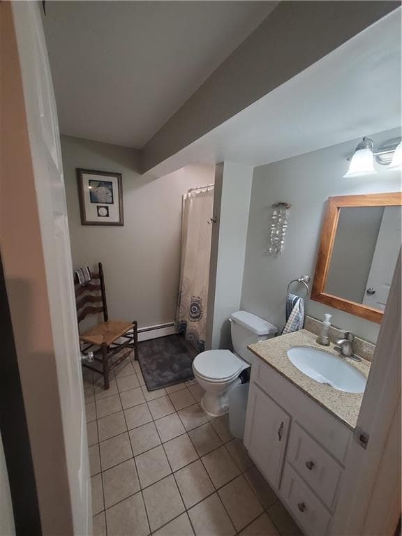 Single Family Residence at 85 Shattock Avenue, Warwick, photo 20 of 32