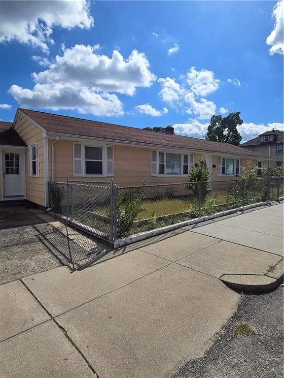 Multi Family at 89 Columbia Avenue, Pawtucket, photo 2 of 32