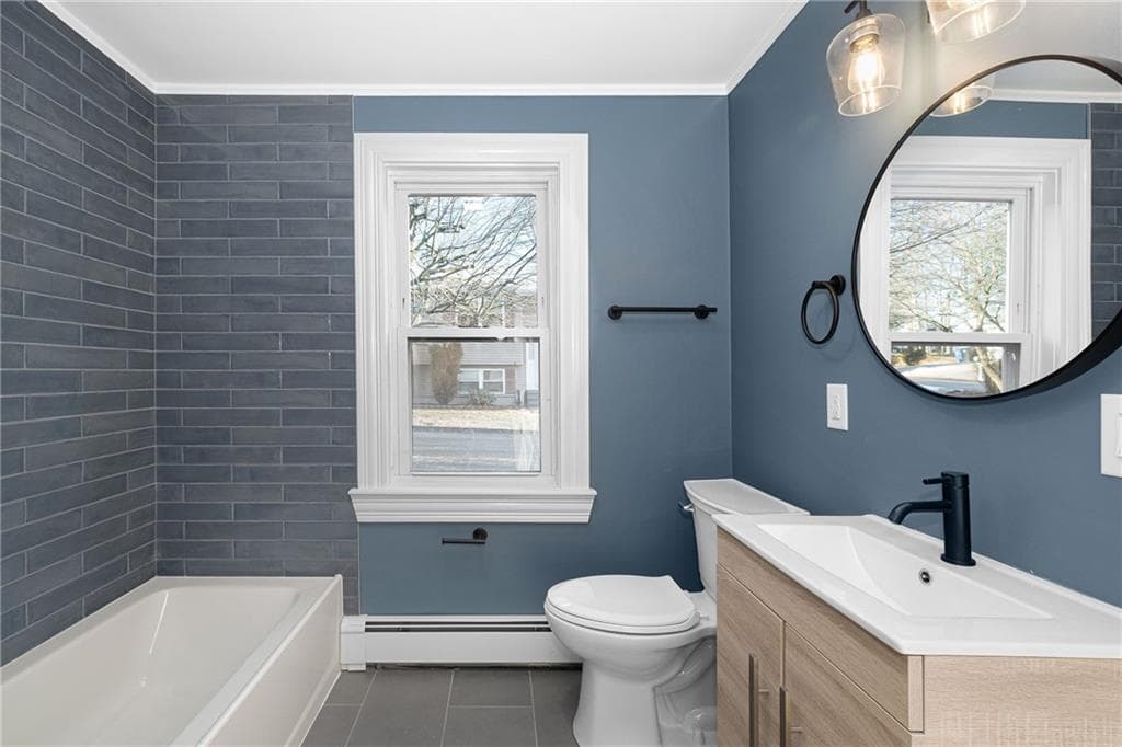 Single Family Residence at 94 Kay Street, Cumberland, photo 14 of 27