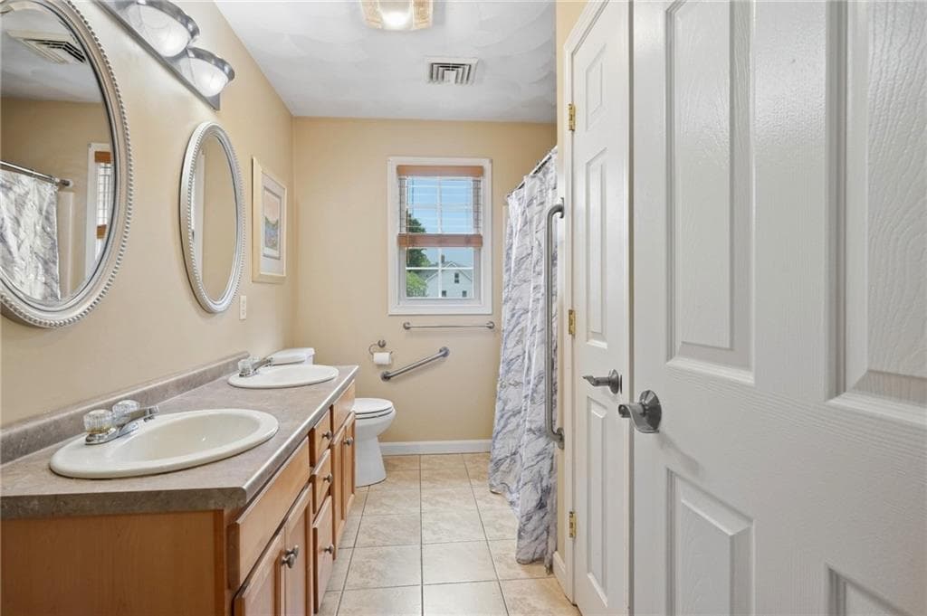 Condominium at 87 North Bend Street UNIT 3, Pawtucket, photo 24 of 27