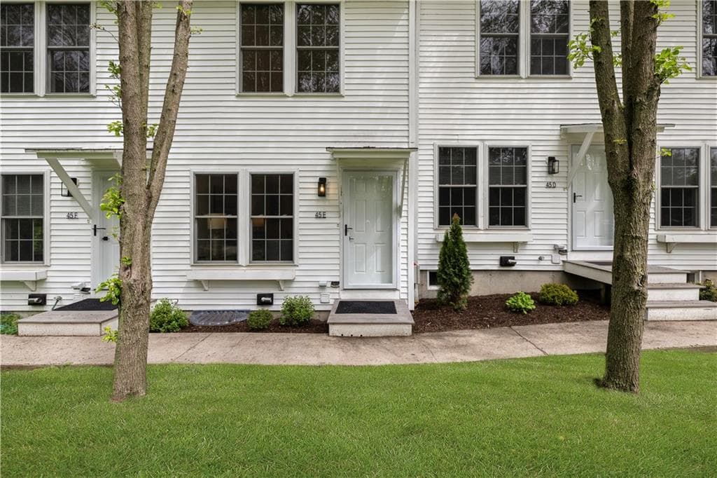 Condominium at 45 Cherry Lane UNIT B, South Kingstown, photo 32 of 37