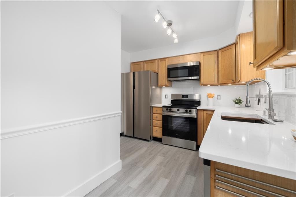 Condominium at 45 Cherry Lane UNIT B, South Kingstown, photo 15 of 37