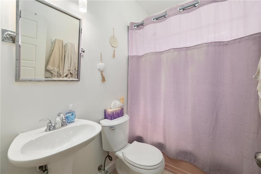 Condominium at 94 Cowesett Avenue UNIT 19, West Warwick, photo 17 of 20